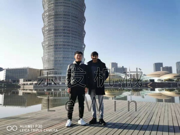 印度客戶-榨油機設備-樂發(fā)榨油機廠家