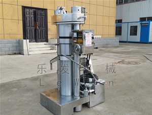 在使用花生榨油機(jī)過(guò)程中，堵塞了應(yīng)該怎么處理