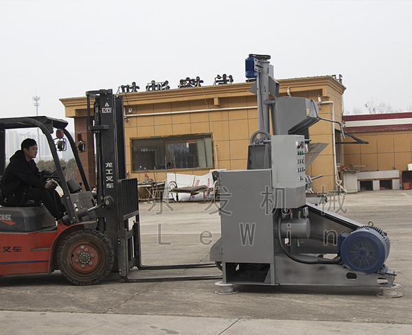 220V四級(jí)螺旋條排榨油機(jī)