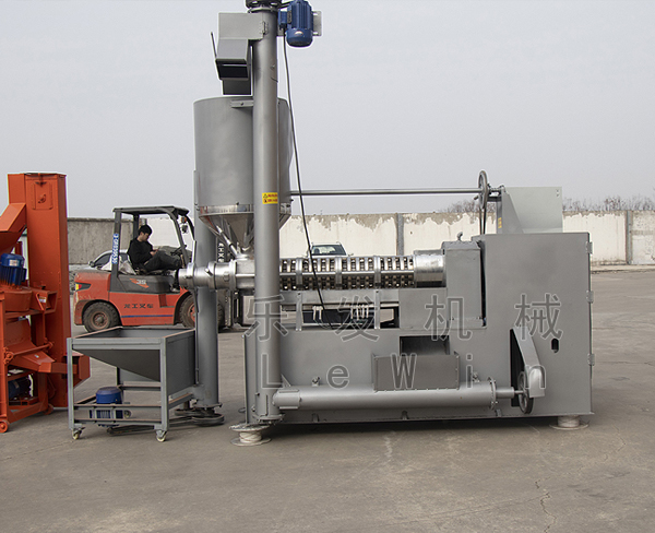 220V四級(jí)螺旋條排榨油機(jī)